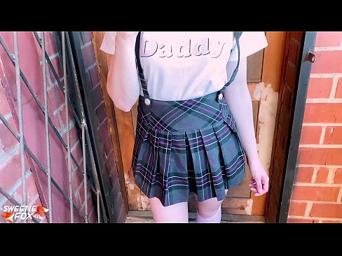 ❤️ Schoolgirl Sucks nws dick tob thiab fucks es tsis txhob ntawm chav kawm. ❤️❌  porno  ntawm peb  ❌️ Ib